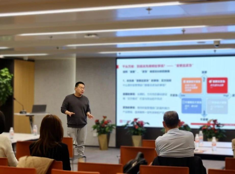 “她力量”｜银华基金冯帆：用女性坚韧，筑牢固收+投资防线