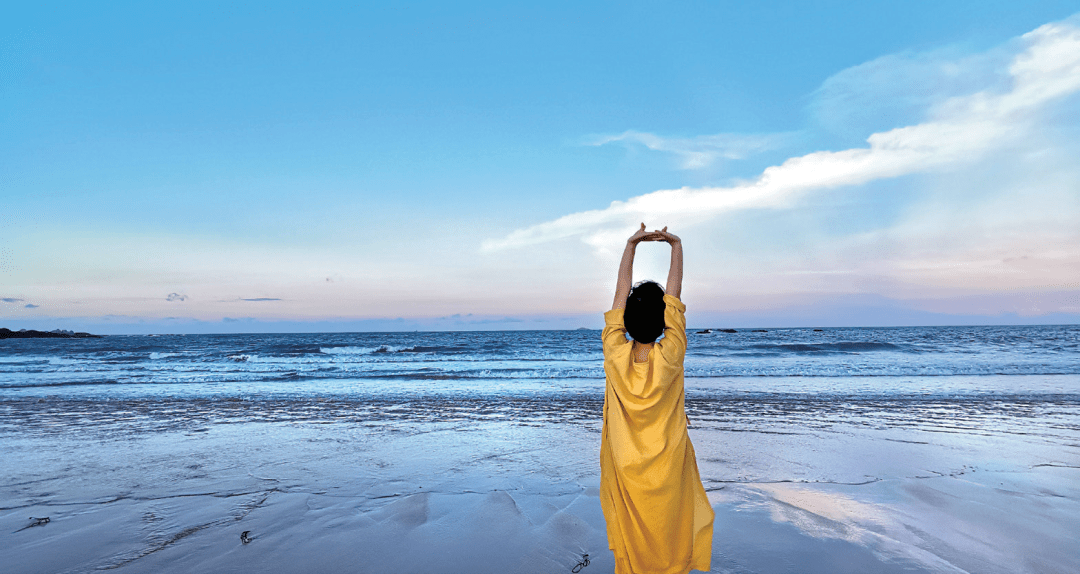 调笑令・青岛月夜海滨