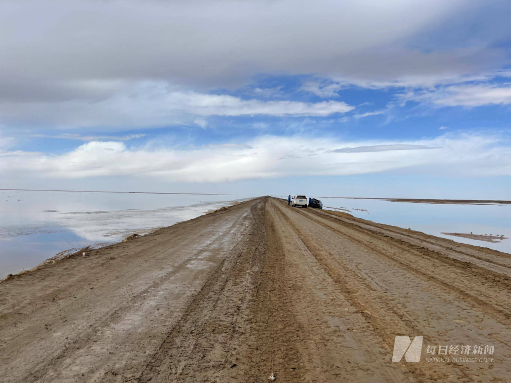 藏格矿业：钾锂铜三轮驱动，紫金赋能开启价值重估新篇章