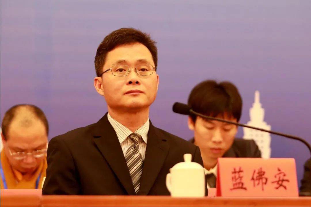 财政部部长蓝佛安：财政政策“更加积极”基调延续 今年支出将首破30万亿元